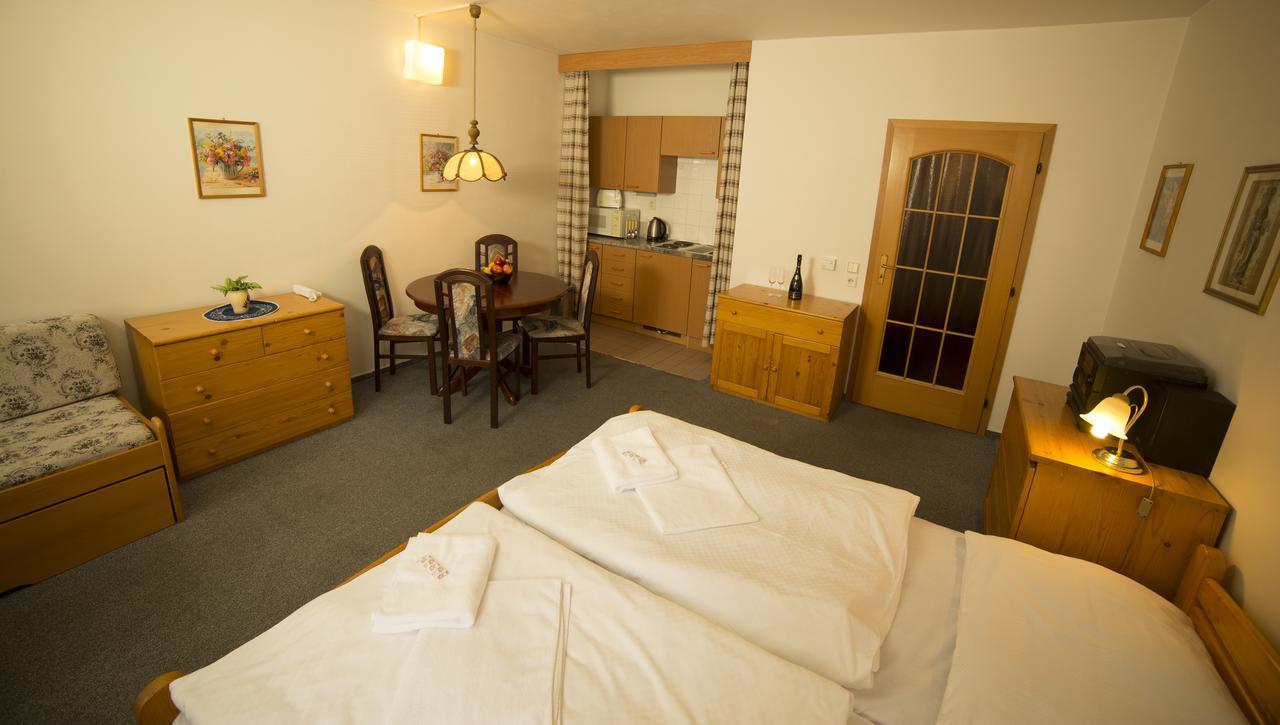 Ski - Apartment โรกีนีซ นัด ยีเซอโร ภายนอก รูปภาพ