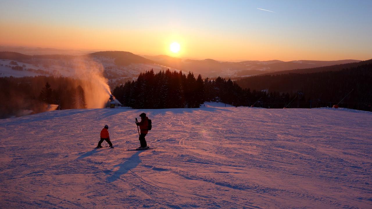 Ski - Apartment โรกีนีซ นัด ยีเซอโร ภายนอก รูปภาพ