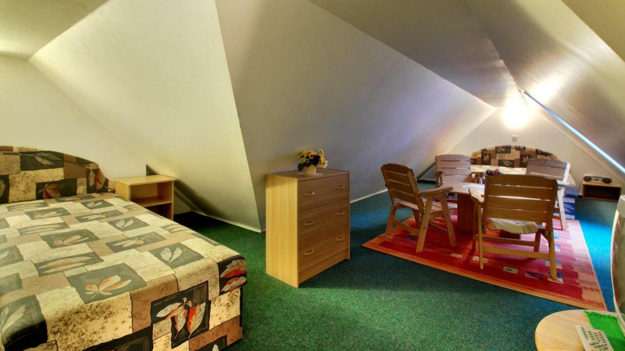 Ski - Apartment โรกีนีซ นัด ยีเซอโร ภายนอก รูปภาพ
