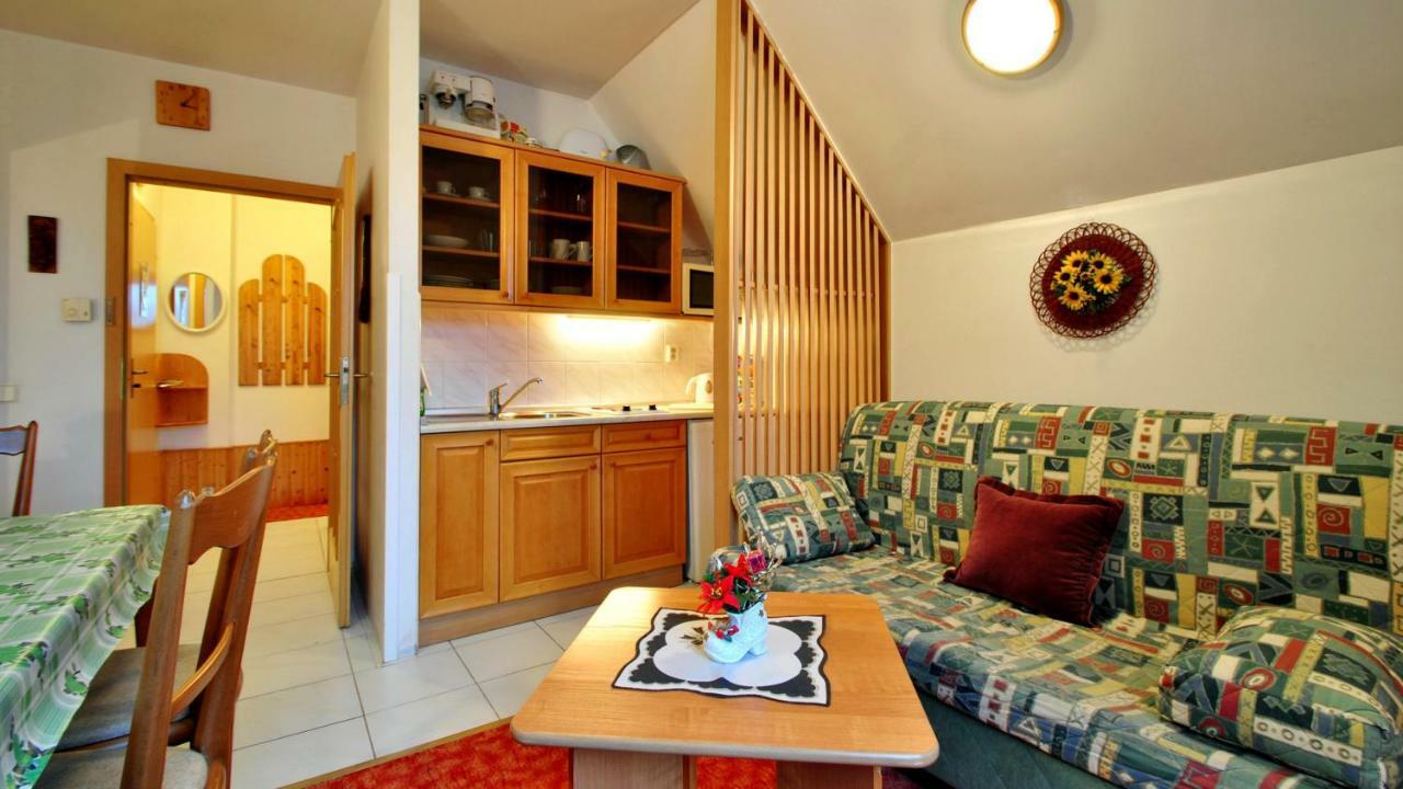Ski - Apartment โรกีนีซ นัด ยีเซอโร ภายนอก รูปภาพ