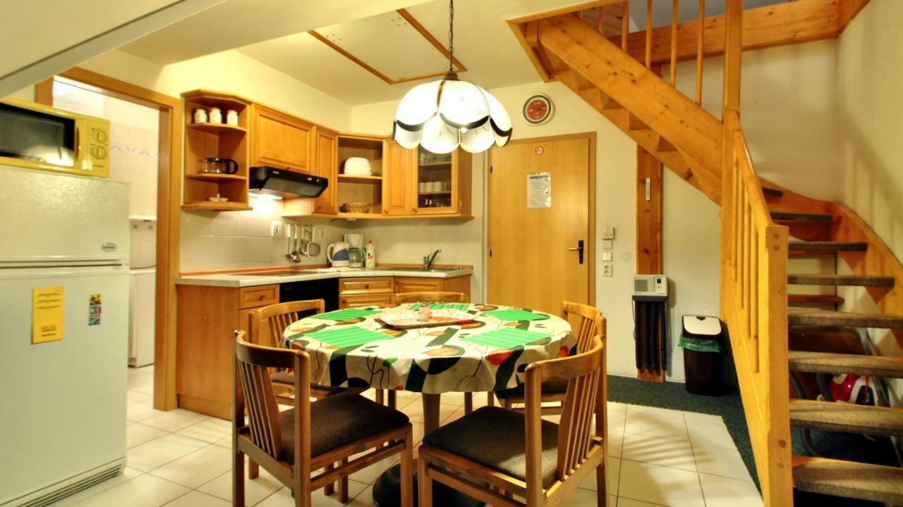 Ski - Apartment โรกีนีซ นัด ยีเซอโร ภายนอก รูปภาพ