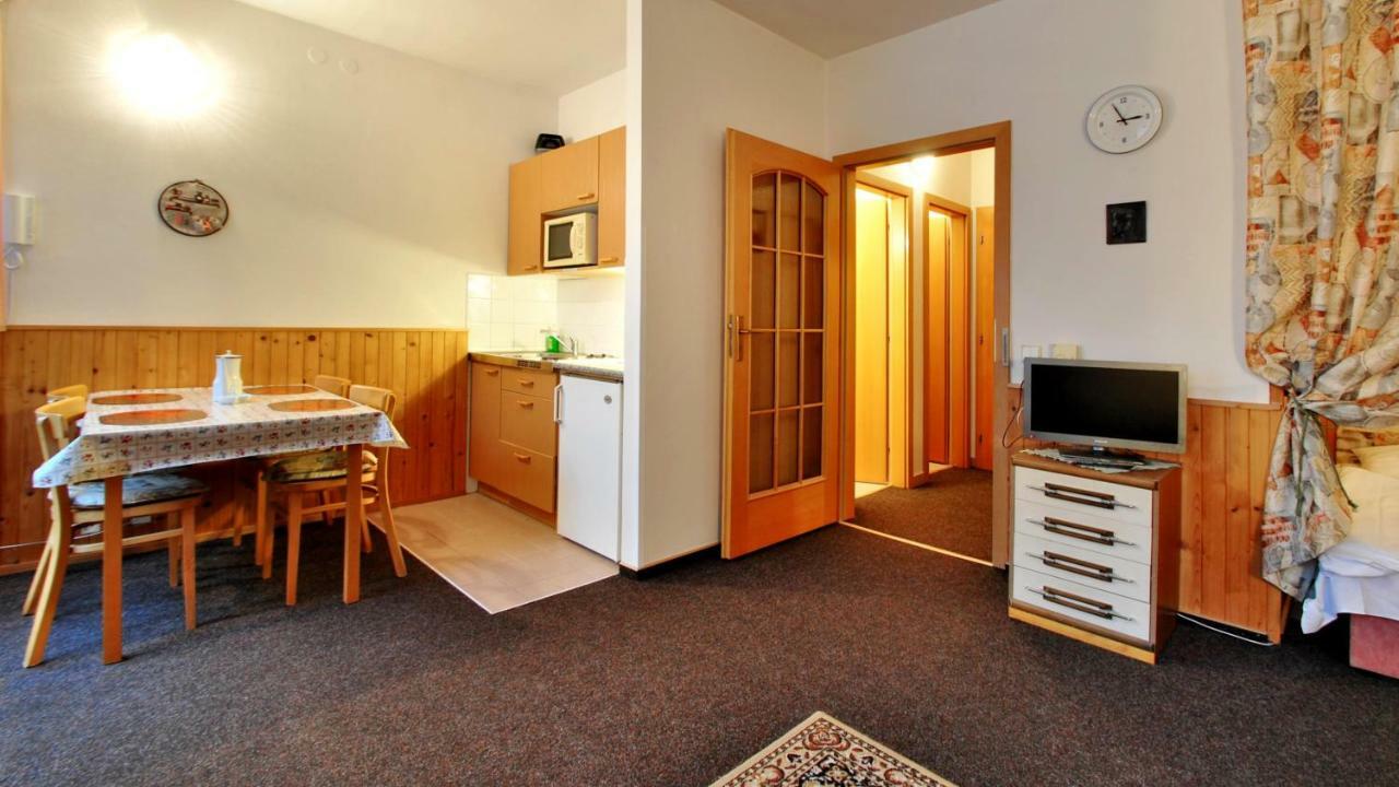 Ski - Apartment โรกีนีซ นัด ยีเซอโร ภายนอก รูปภาพ